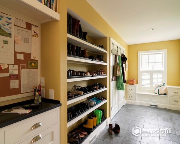 廈門室內(nèi)裝修公司一般是怎樣制作鞋柜的？ 